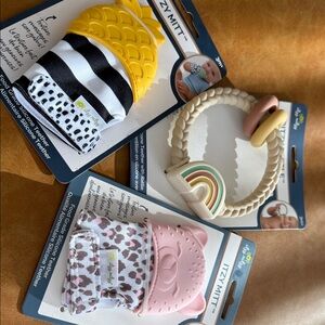 Itzy Ritzy Teether and Mittens Set - Yellow, Black, Pink